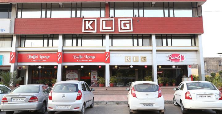 Hotel Klg International Zirakpur Esterno foto